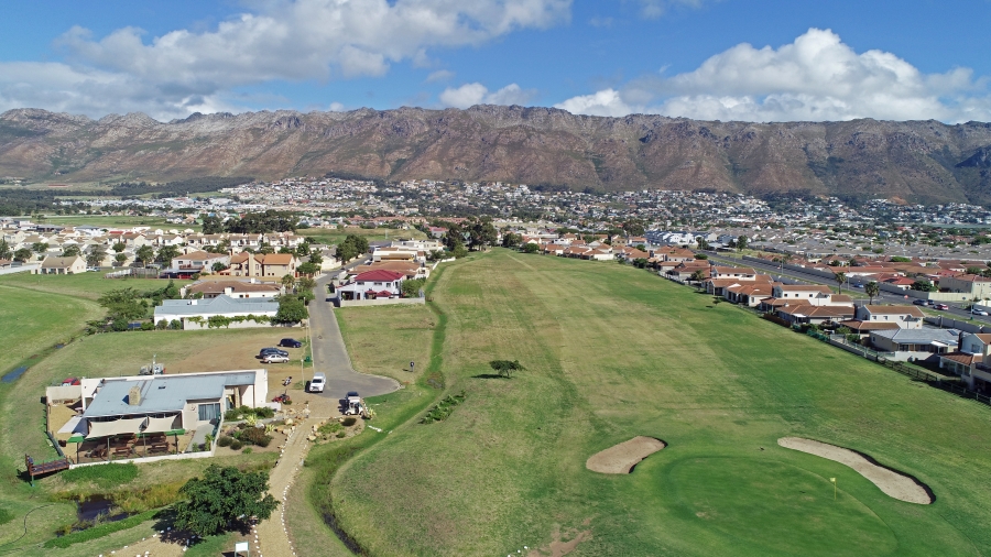 2 Bedroom Property for Sale in Fairview Golf Estate Western Cape